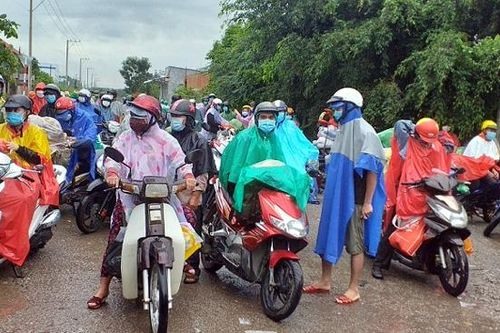 Bình Phước tiếp tục hỗ trợ hơn 10.000 người quá cảnh về quê