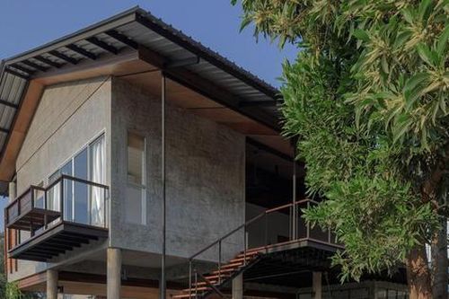 Lạ mắt với mẫu nhà sàn mái tôn mang phong cách hiện đại