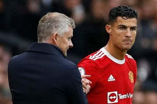 Sir Alex phán, Solskjaer đã mắc sai lầm với Ronaldo