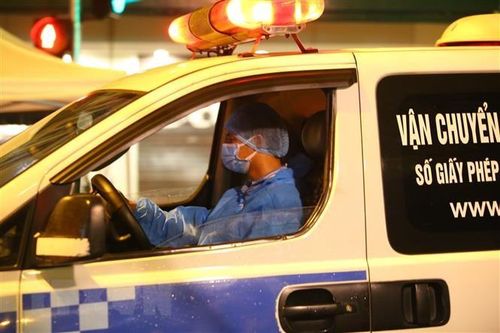 Hà Nội giãn cách và làm sạch Bệnh viện Hữu nghị Việt Đức