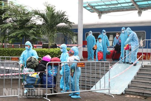Ninh Bình: Đón trên 600 công dân trở về từ một số tỉnh phía Nam