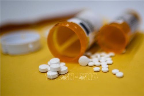 Xem xét vai trò các nhà thuốc ở Mỹ trong vấn nạn lạm dụng thuốc giảm đau opioid