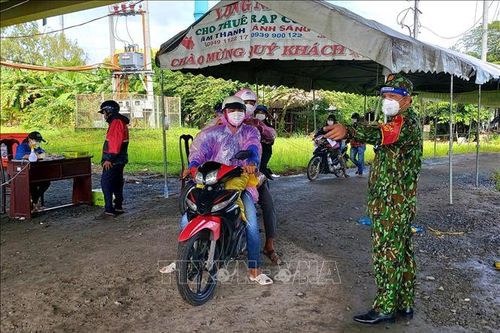 Hỗ trợ khẩn cấp người dân Cần Thơ từ các địa phương khác về quê cách ly
