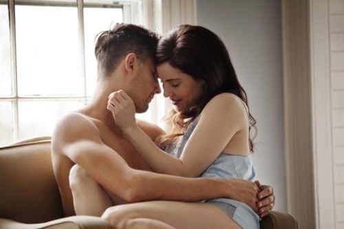 Anh chồng ở Hà Nội ôm 'cậu nhỏ' nhập viện gấp do cô vợ mới cưới nổi hứng đòi đổi tư thế
