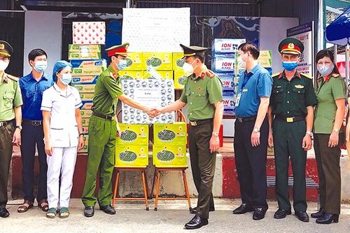 Giữ vững an ninh trật tự, phòng, chống dịch hiệu quả