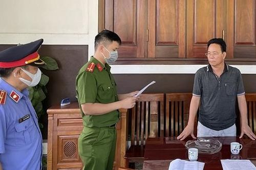Khởi tố nguyên chủ tịch xã vi phạm trong bồi thường hỗ trợ tái định cư