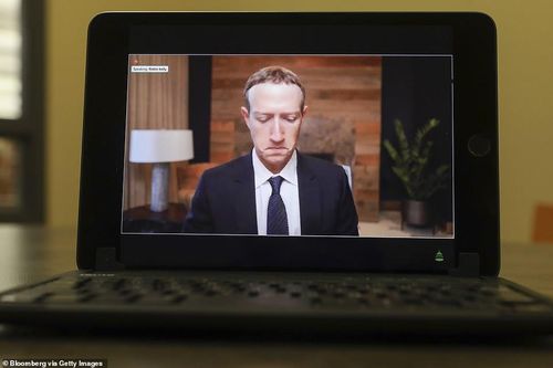 6 tiếng 'biến mất khỏi internet' của Facebook