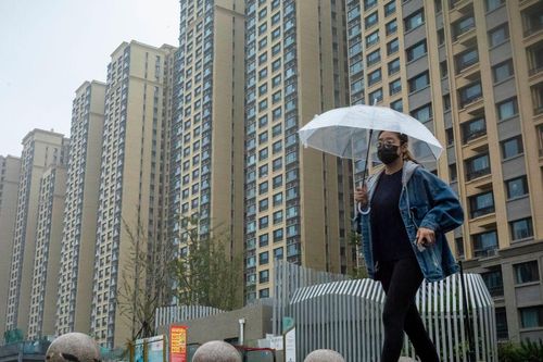 Khủng hoảng China Evergrande bắt đầu lây lan
