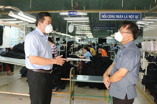 Miền Trung giải bài toán việc làm cho lao động về quê thế nào?