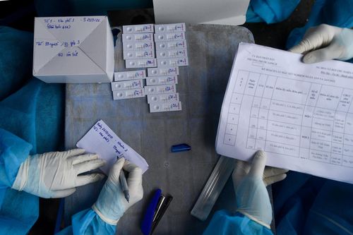 TP.HCM yêu cầu Sở Y tế làm rõ số liệu F0 phát hiện qua test nhanh