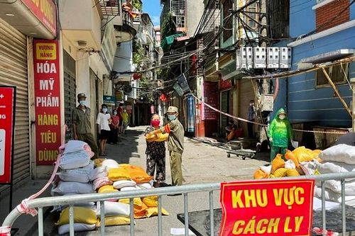 Truy tặng Bằng khen của Thủ tướng cho nguyên Bí thư Chi bộ vì thành tích phòng chống COVID-19