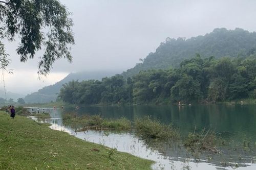 Khẩn trương tìm kiếm 4 học sinh ở Hà Giang mất tích do lật thuyền