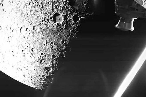 BepiColombo gửi hình ảnh đầu tiên về sao Thủy