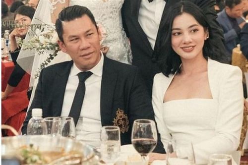 Ngó lơ Cẩm Đan, đại gia Đức Huy háo hức đón 'tình' mới