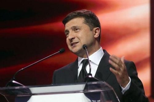 Tổng thống Ukraine vung tay, gần 100 cá nhân 'dính đòn' liên quan bầu cử Nga và vụ Navalny