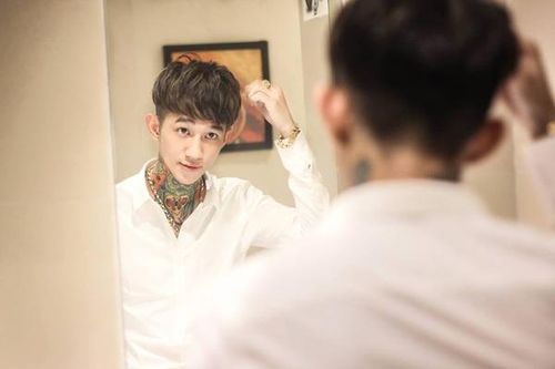 Điều tra làm rõ nguyên nhân 'Hoàng Tử Gió' tử vong trong chung cư