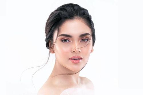 Á hậu Thế giới Philippines bỏ danh hiệu sau 2 ngày