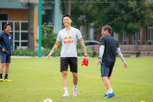Hoàng Anh Gia Lai chính thức giữ chân thành công 'hòn đá tảng' Hàn Quốc