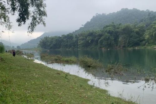 Hà Giang: Tìm thấy thi thể một học sinh trong vụ lật thuyền