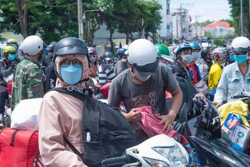 Miền Tây đón bà con hồi hương chu đáo