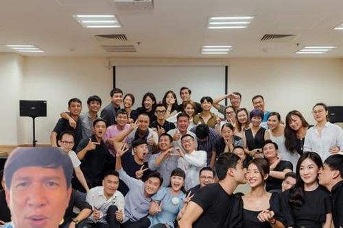 Dàn diễn viên đồng loạt viết lời xúc động chia tay '11 tháng 5 ngày'