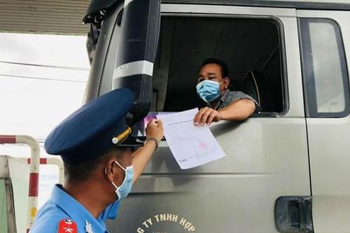 Đồng Nai chưa chấp nhận cho phương tiện cá nhân lưu thông liên vùng