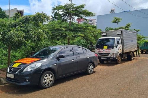 Tự ý xuống xe uống cà phê không đúng nơi quy định, tài xế xe luồng xanh bị xử phạt