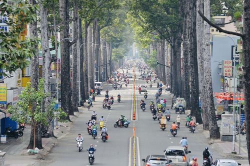 Chung sống an toàn với COVID-19 - Việt Nam không phải ngoại lệ