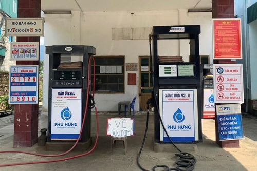 Treo biển 'về ăn cơm' nghỉ bán hàng, cửa hàng xăng dầu vừa bị xử phạt 10 triệu đồng
