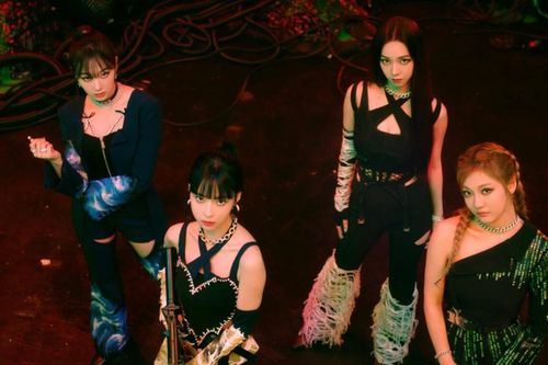 aespa trở thành nhóm nhạc gen 4 đầu tiên đạt AllKill với Savage