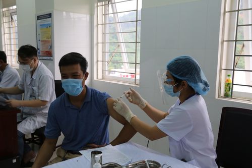 76 lao động mất việc làm từ 15 ngày trở lên gặp khó khăn do ảnh hưởng dịch Covid-19 được hỗ trợ