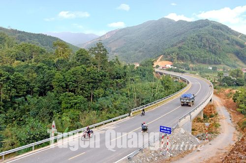 Khát vọng Tuyên Quang - Bài 2: Gỡ những điểm nghẽn hạ tầng