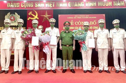 Thành lập Công an chính quy tại 12 xã, thị trấn