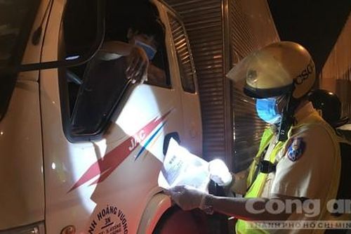 TPHCM: Chấm dứt hiệu lực giấy nhận diện phương tiện có mã QR từ 10/10