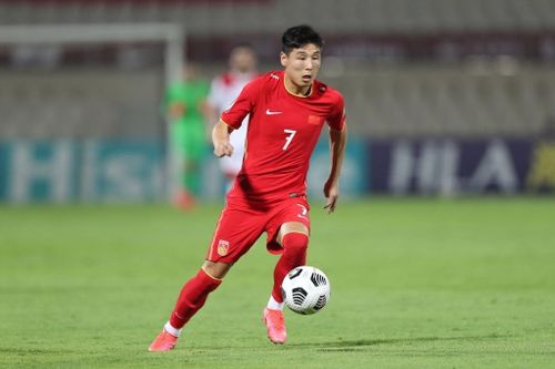 Tuyển Việt Nam cần dè chừng 'vua bóng đá' Trung Quốc nổi tiếng hơn cả Messi