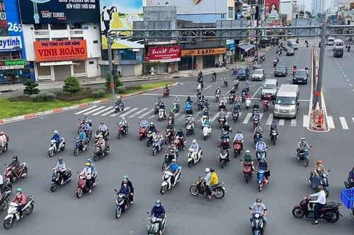 Từ ngày 6/10, người dân về TP.HCM xin cấp giấy đi đường thế nào?