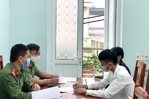 Thiếu niên 17 tuổi lên mạng xúc phạm lực lượng Công an