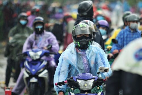 Người về quê tăng cao, Nghệ An kích hoạt lại các khu cách ly