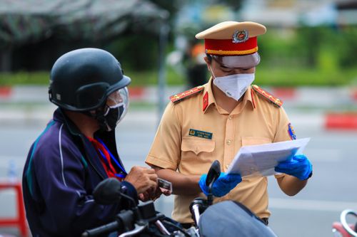 Cách đăng ký về quê đón con, rước vợ mang thai trở lại TP.HCM