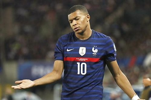 Bỉ vs Pháp: Deschamps mất ăn mất ngủ vì Mbappe