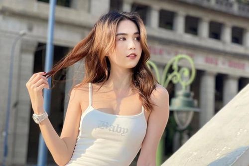 Bị 'bóc' mua gương fake, Ngọc Trinh làm gì mà tậu hàng hiệu như nước?