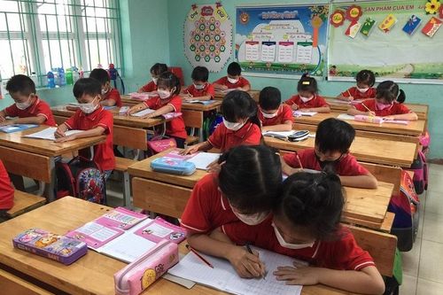 Dạy học lớp 1, lớp 2 sau 1 tháng triển khai: Linh hoạt theo diễn biến dịch