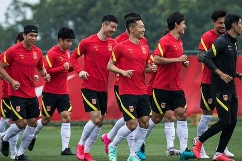 'Phù thủy' Bora Milutinovic hiến kế để tuyển Trung Quốc chiến thắng Việt Nam
