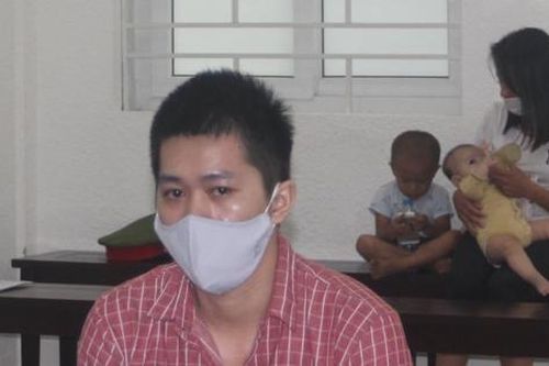 Nỗi đau kép về thể xác của bé gái 11 tuổi