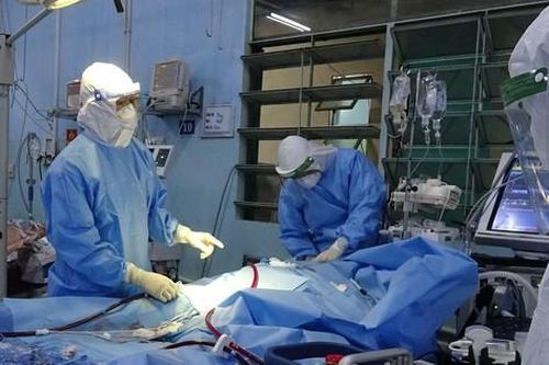 Sản phụ mắc COVID-19 suy tim cấp may mắn được cứu sống