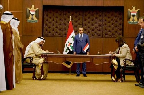UAE đạt thỏa thuận xây dựng 5 nhà máy điện mặt trời cho Iraq