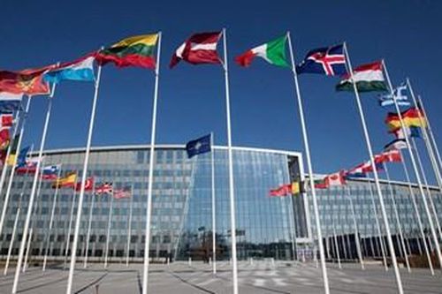 Nga trả đũa việc NATO trục xuất 8 nhà ngoại giao