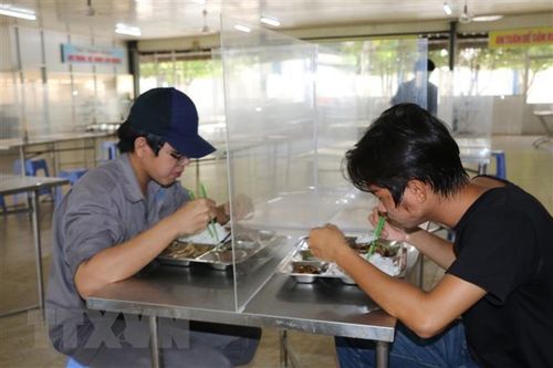 Đồng Tháp hỗ trợ gần 200 doanh nghiệp sản xuất '4 tại chỗ'