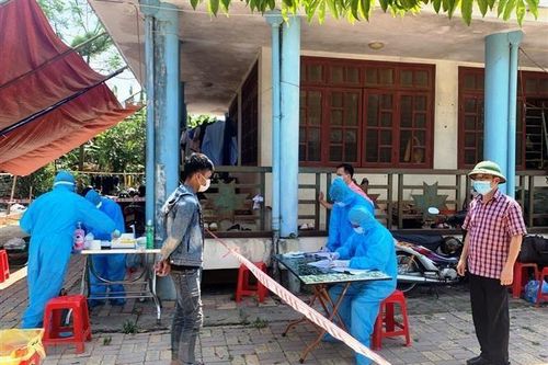 Cao Bằng: Tiếp nhận công dân trở về từ các tỉnh phía Nam