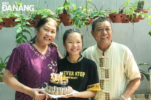 Những người mẹ thứ hai của sinh viên Lào